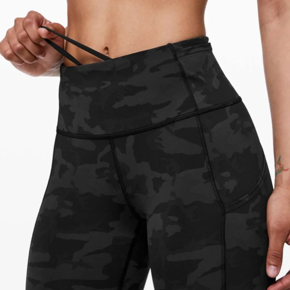 Lululemon Fast and Free Crop Leggings 19” Nulux Incognito Camo Multi Grey Size 6